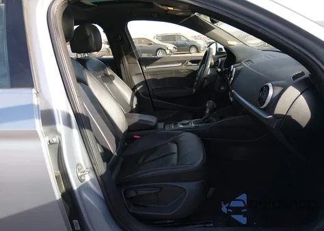 2015 Audi A3 1.8T Premium z USA, uszkodzony, nr VIN WAUACGFF3F1144223